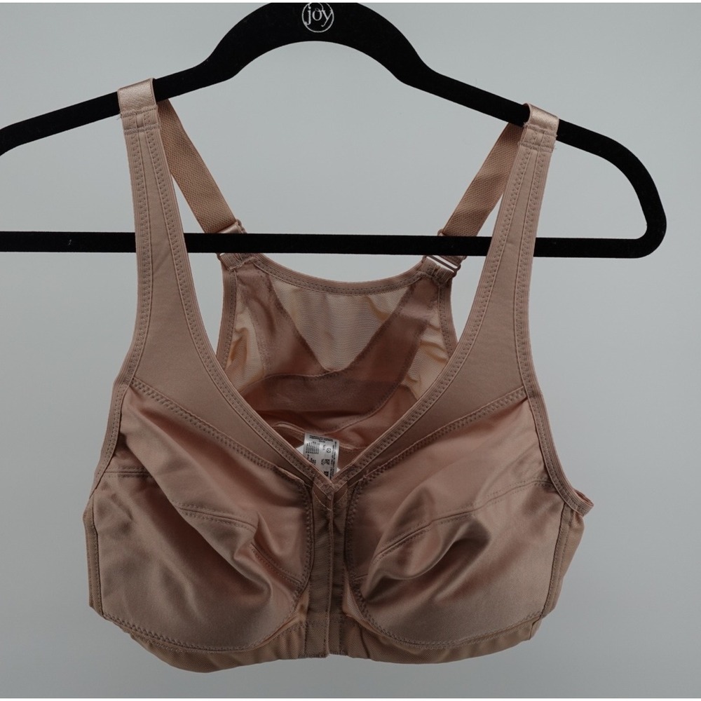 Glamorise MagicLift Front Closure Posture Bra 1265 Nude 38B